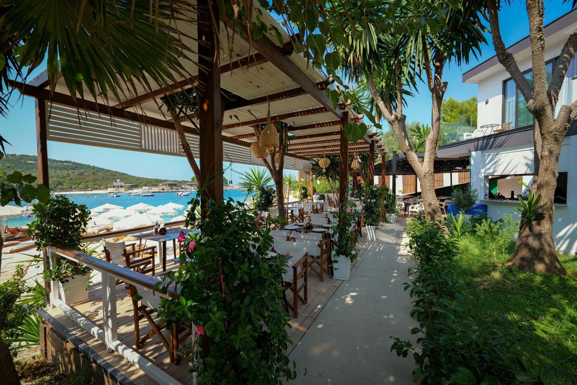 Hotel Denoel Ksamil Exterior photo